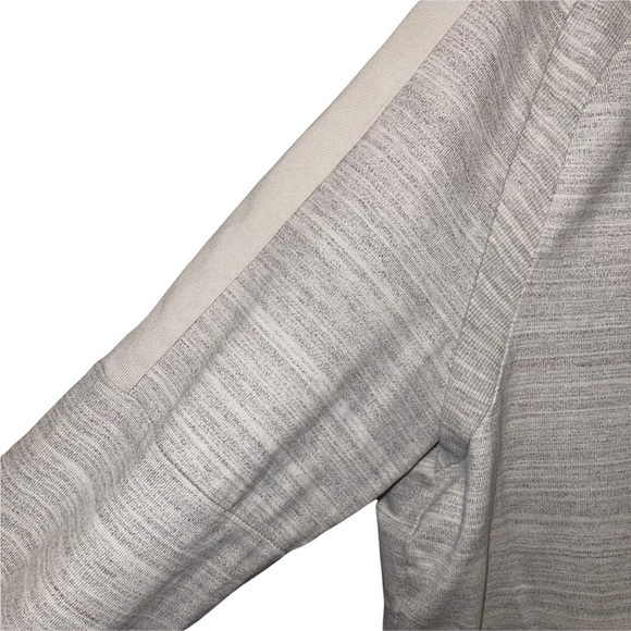 Nike Woman Hoody Jacket Size XL - Picture 5 of 8